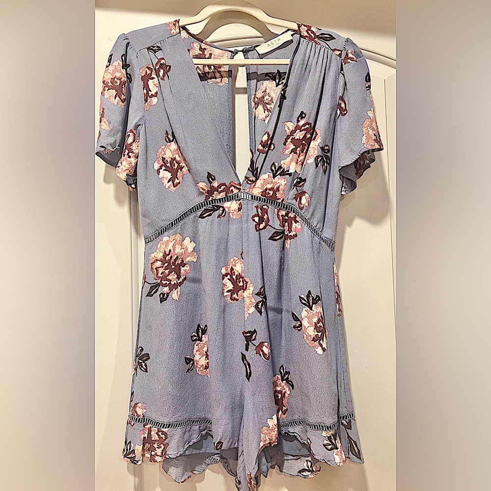 Astr Romper - Purple with pink flowers, Short sleeve, V cut top 
Size small